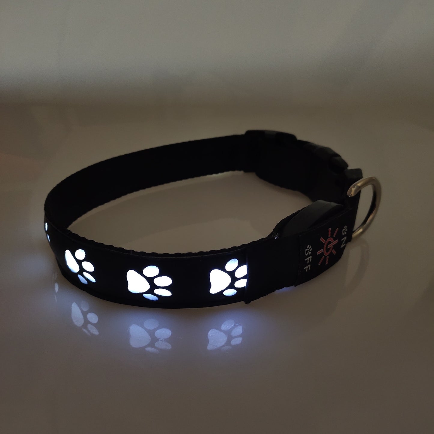 Led Rechargeable and Luminous Dog Paw Anti-Accident, Anti-Loss and Anti-Loss Light Warning Dog Collar Pet Collar